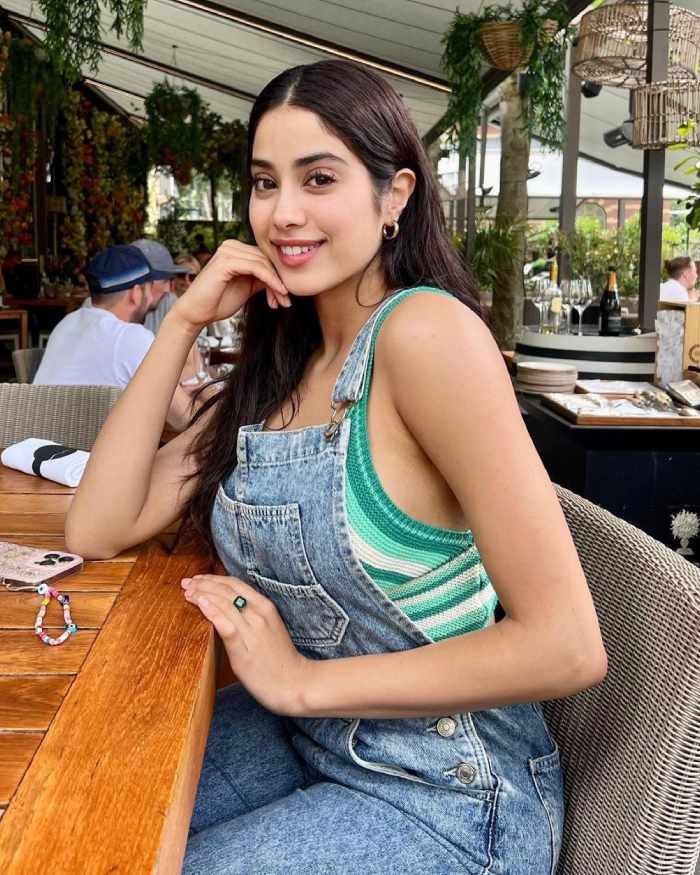 janhvi kapoor_teluguvox 4